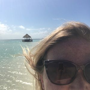 Meet your Posher, Karen